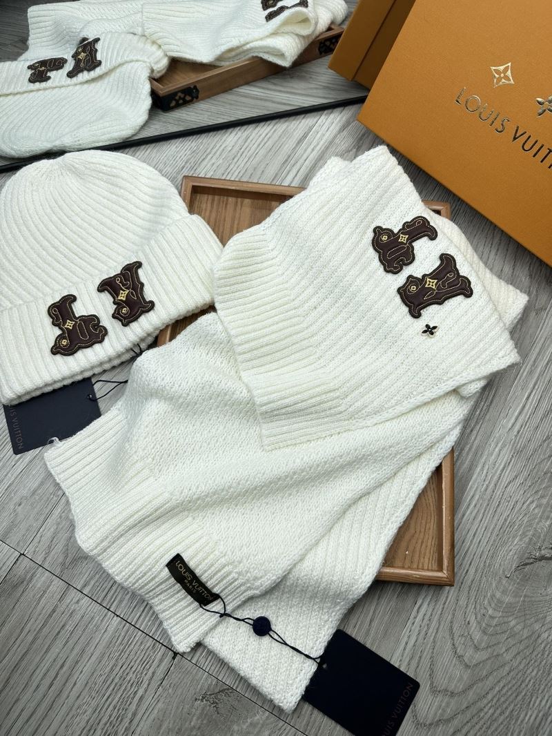 Louis Vuitton Caps Scarfs